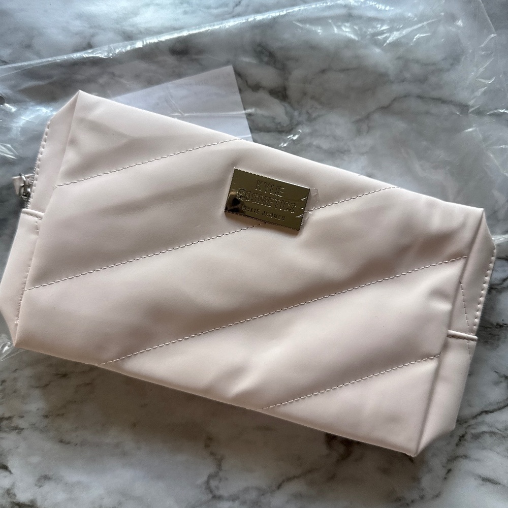 KYLIE COSMETICS PINK POUCH